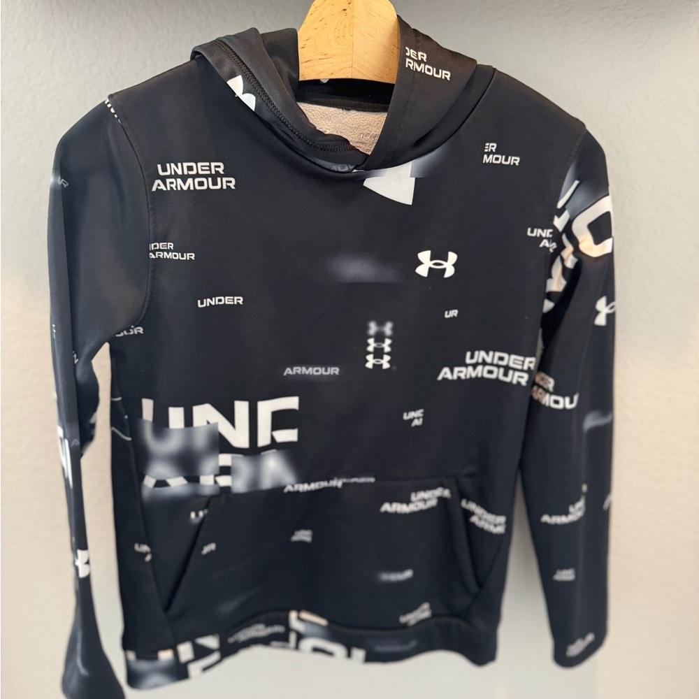 Boys youth large under Armour hoodie